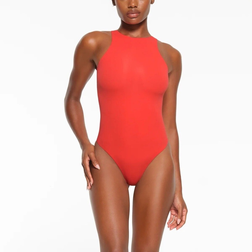 SKIMS Fits Everbody High Neck Bodysuit - Poppy